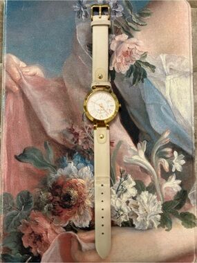 Nine West Watch Womens Gold Tone Stainless Steel Classic Beige